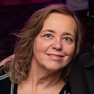 Meet your Posher, Debbie